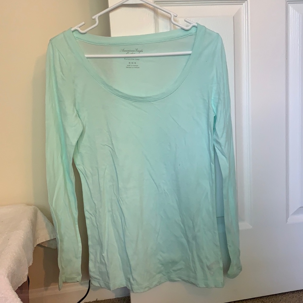 American Eagle long sleeve tee